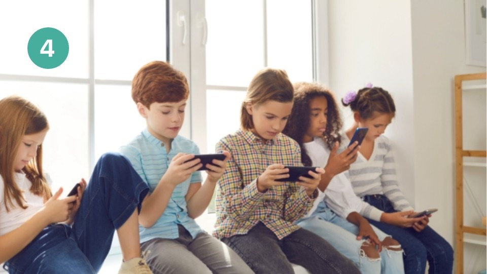 A Guide for Parents to Curb Excessive Screen Time in Children